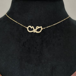 Chocker avec Amour en Arabe حب forme infini en Or 18 carats