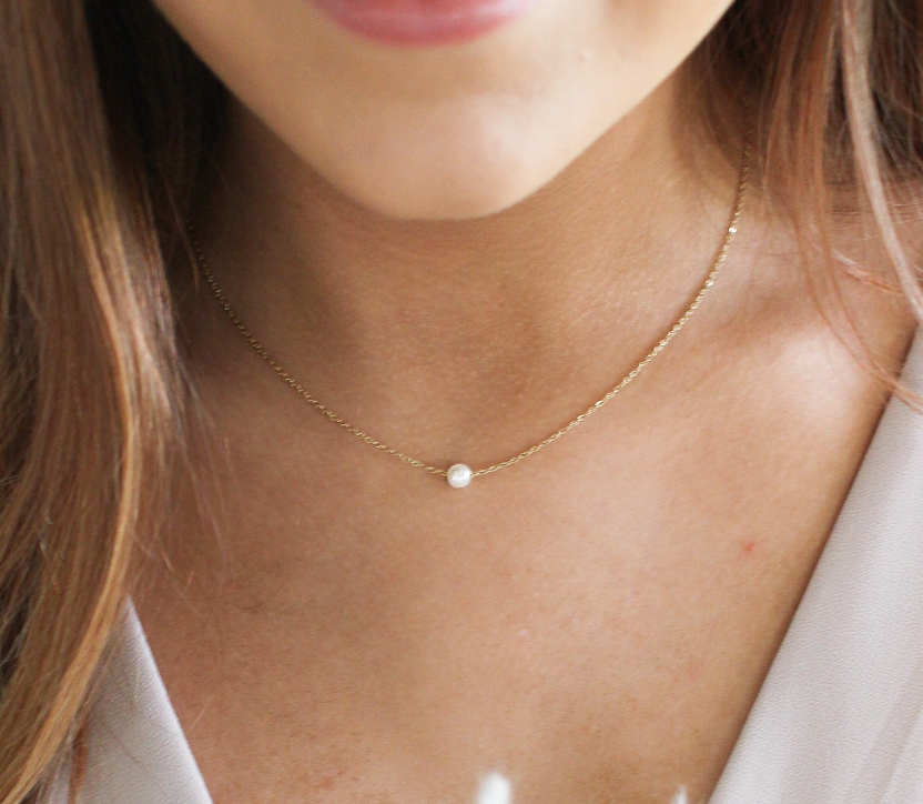 Collier avec une perle naturelle + Chaine en Or 18 carats