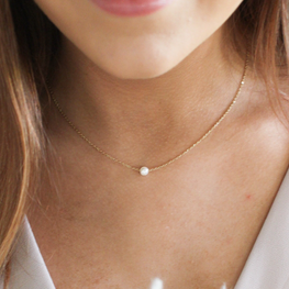 Collier avec une perle naturelle + Chaine en Or 18 carats